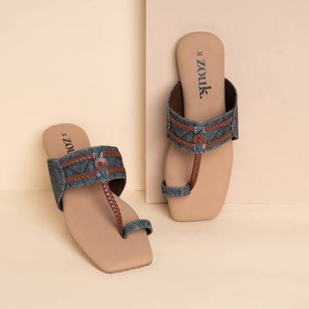 Denim Charm toe-ring flats for women with decorative detail